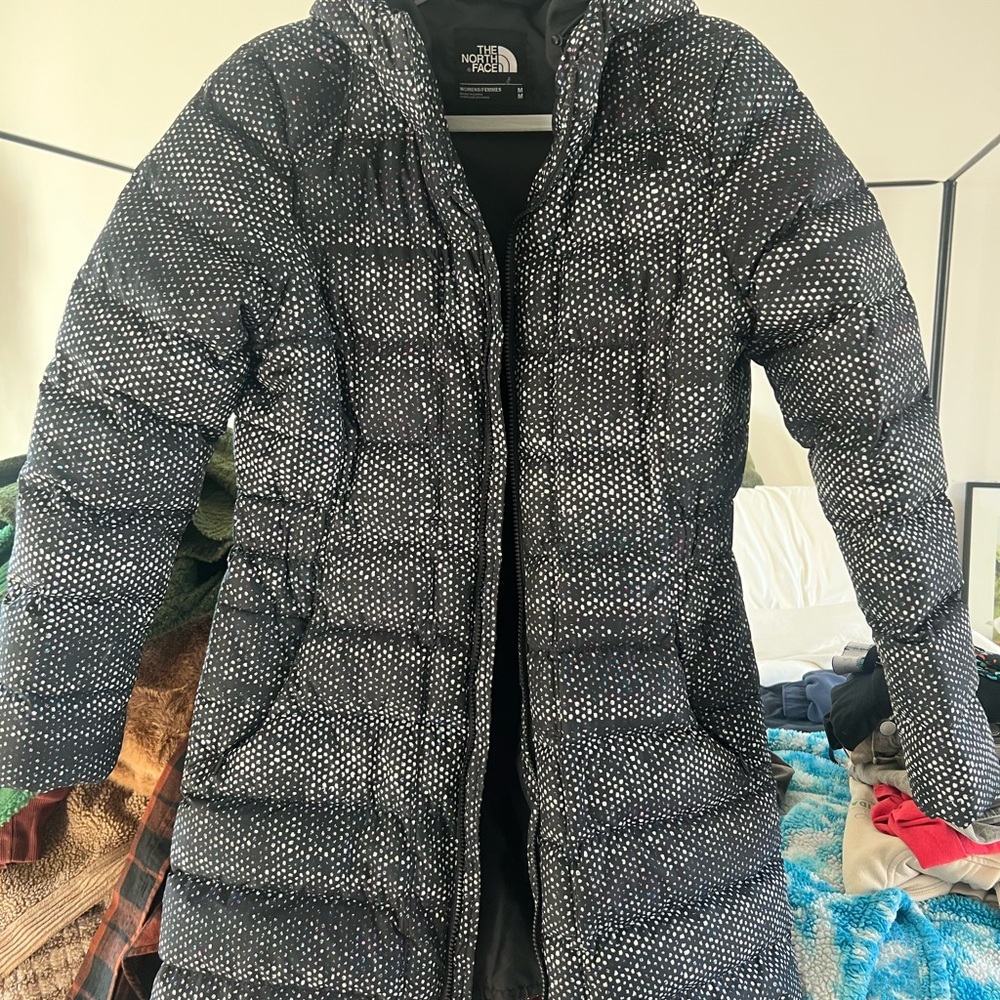 The North Face Women's Dotted Black Puffer Jacket